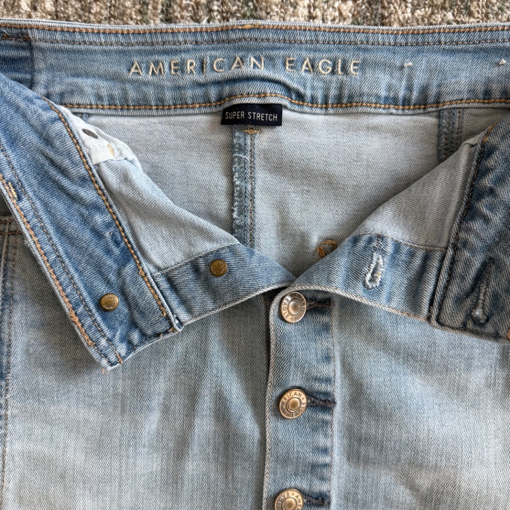 American Eagle Short Denim Skirt - Picture 3 of 3